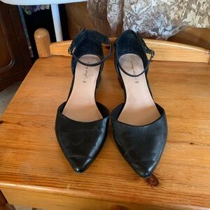 Black Leather Ankle Strap Heels Pointed Toe Pinup 1950s Sexy Office Comfort Retr